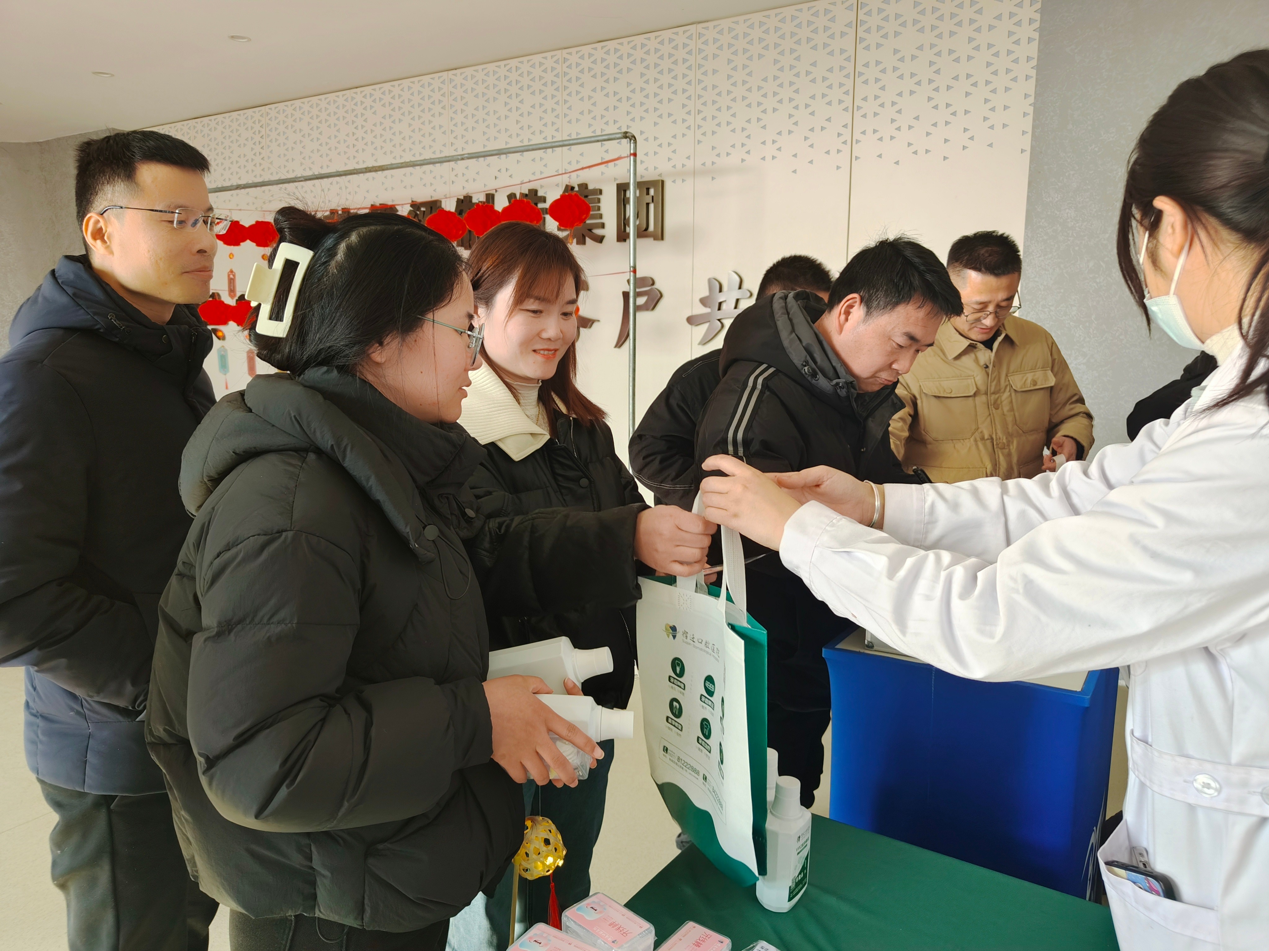 江蘇華梁制造集團(tuán)開展“暖"新"聚合力 歡喜鬧元宵”主題活動(dòng)(圖3)